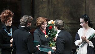 Eglė Gabrėnaitė Vilniaus mažajame teatre sulaukė sveikinimų.