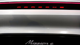 Elektromobilis &bdquo;Porsche Mission E&ldquo;