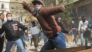 Egipto sostinėje nuo a&scaron;arinių dujų mirė du protestavusieji