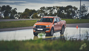 Atnaujinta &bdquo;Ford&ldquo; komercinių modelių &scaron;eima