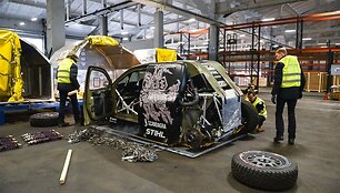 B.Vanago &bdquo;Hilux&ldquo; i&scaron;skrido i&scaron; Vilniaus į Dubajų