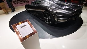 „Koenigsegg Regera“ Ženevos automobilių parodoje