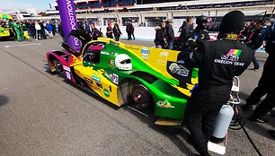 Gustas Grinbergas prie&scaron; &bdquo;Le Mans&ldquo; series lenktynes: autografų dalijimas ir atidarymas