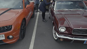 5cd058241f011video_5cd0581100f5a