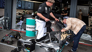 &bdquo;Mercedes&ldquo; komandos bolidų specialus dažymas F1 Vokietijos GP