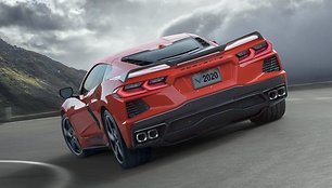 „Chevrolet Corvette“: nemažai naujosios Corvette dizaino elementų paveldėta iš C7 kartos.