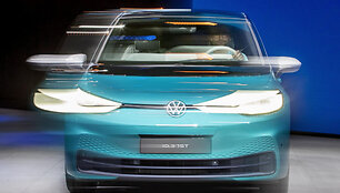 Frankfurto automobilių parodoje pristatytas elektrinis &bdquo;Volkswagen&ldquo; ID.3
