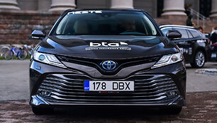 Toyota Camry, konkurso &bdquo;Metų automobilis 2020&ldquo; dalyvė