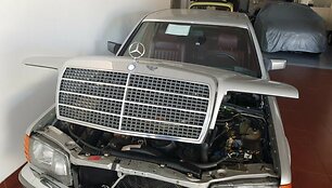Už 150 tūkst. Eur parduodamas antikvarinis Mercedes &ndash; Benz 560 SEL 