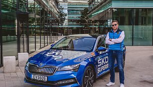 Hibridinis &bdquo;&Scaron;koda Superb iV&ldquo;