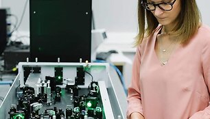 Simona FTMC laboratorijose   &ndash; nuotraukų autorė Lina Jushkė, &bdquo;Lamų slėnis&ldquo;