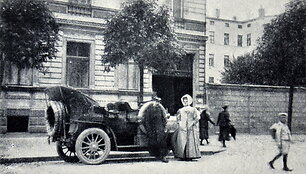 1908 m. kelionės Peterburgas-Paryžius-Venecija-Peterburgas dalyviai Rygoje.