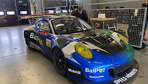 Justas Jonu&scaron;is, Deividas Jocius ir Nemunas Dagilis Aurum 1006 km lenktynėse startuos Porsche GT3-R.