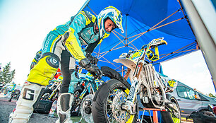 &bdquo;Super Moto&ldquo; etapas Smalininkų kartodrome