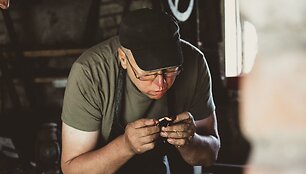 Vitoldas Milius užsuko pas amatininką Rigimantą Stanaitį