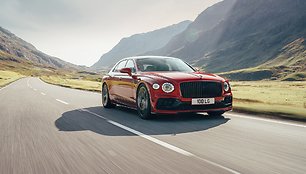  „Bentley Flying Spur V8“