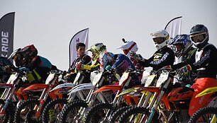 Arūnas Gelažninkas Dubajuje, JAE Cross Country varžybose