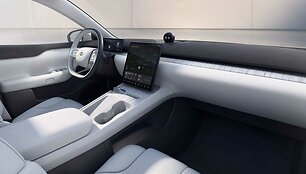Kinų elektromobilis &bdquo;NIO ET7&ldquo;
