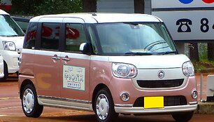 Daihatsu Move Canbus &ndash; 3,4 m. ilgio mikroautobusas su slankiojančiomis durelėmis. (DY5W-sport, Wikimedia(CC BY-SA 4.0)