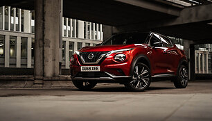 Nissan Juke dizaino kūrėjos: Lesley Busby ir Carine Giachetti