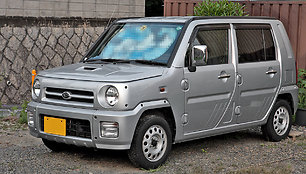 Priekinės ir galinės Daihatsu Naked durelės buvo praktiškai identiškos. (Tennen-Gas, Wikimedia(CC BY-SA 3.0)