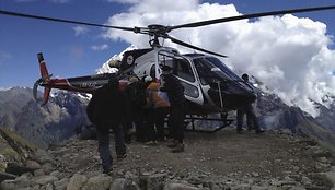 Nepale, šalia Manaslu viršūnės, žuvo 9 alpinistai. Kiti išgabenti sraigtasparniu.