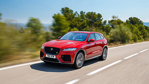 Jaguar F-Pace SVR