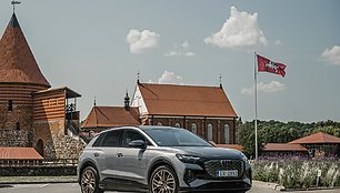 Elektromobilis Audi Q4 e-tron