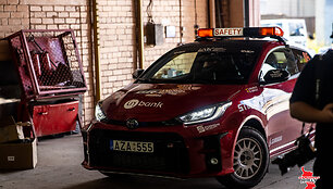 Nulinis &bdquo;Samsonas Rally Roki&scaron;kis&ldquo; ekipažas &ndash; Žilvinas Pekarskas ir Marius Samuolis su &bdquo;Toyota Yaris GR&ldquo;