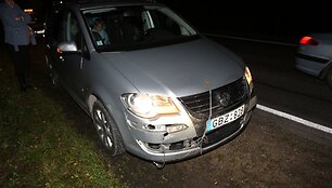 &bdquo;VW Touran&ldquo; po susidūrimo su &scaron;ernu