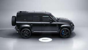 „Land Rover Defender V8 Bond Edition“