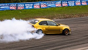 Nemuno žiede paskutiniame sezono drifto etape varžėsi &bdquo;Pro&ldquo; ir &bdquo;Semi Pro&ldquo; lygų sportininkai