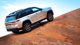 Penktos kartos legendinis visureigis „Grand Cherokee“