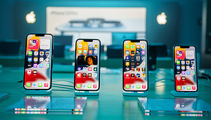 „iPhone 13“ pristatymas „Apple shop“ salonuose Vilniuje ir Kaune