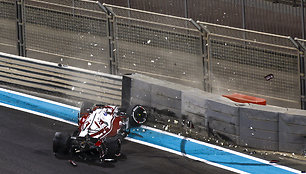 Kimi Raikkoneno avarija Abu Dabyje, treniruotės metu