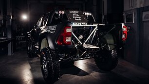 Benedikto Vanago Toyota Hilux T1+