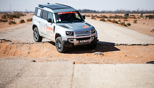 „Land Rover Defender“ Dakare, Saudo Arabijoje