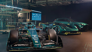 Aston Martin Formulės 1 automobilis (2022 m.)
