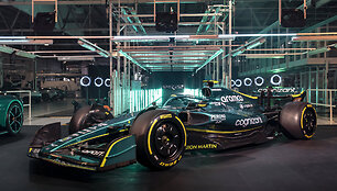 Aston Martin Formulės 1 automobilis (2022 m.)