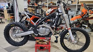 Motociklai, ruo&scaron;iami Ukrainos kariams