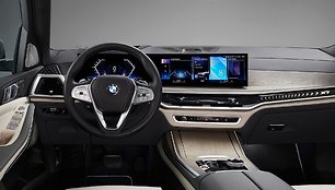 Atnaujintas BMW X7