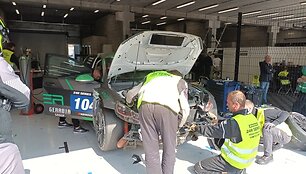 NOKER automobilis po avarijos Spa Francorchamps