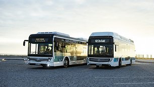 „Toyota Caetano“ elektriniai ir vandeniliniai autobusai