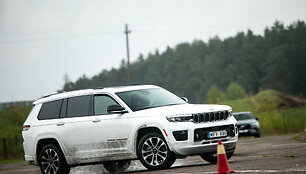 Naujojo &bdquo;Jeep Grand Cherokee&ldquo; pristatyme &ndash; 4500 AG kaimenė