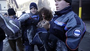 „Femen“ aktyvisčių protestas Davose