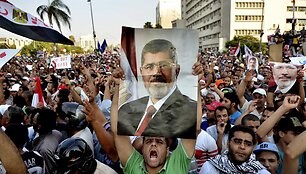 Kaire liejosi nu&scaron;alinto prezidento M.Mursi rėmėjų kraujas