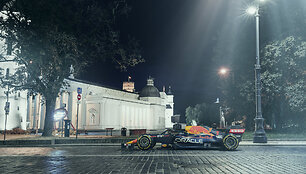 &bdquo;Oracle Red Bull Racing&ldquo; Formulės 1 bolidas Vilniuje