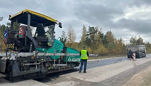 Iš naudotų padangų adaptuotas kelio dangos mišinys