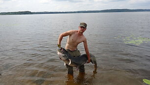 Mantas sume&scaron;keriojo ir paleido 29 kg &scaron;amą
