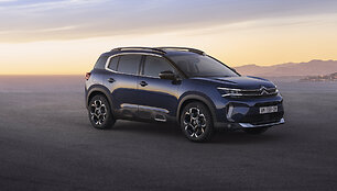 Konkursas &bdquo;Lietuvos metų automobilis 2023 m.&ldquo;, pretendentas Citroen C5 Aircross